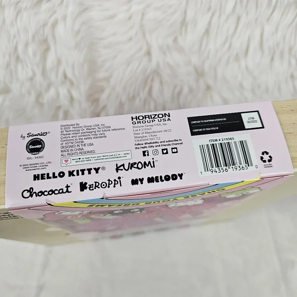 HELLO KITTY and FRIENDS Sensory Play Bin Chase Your Dreams - Picture 11 of 12